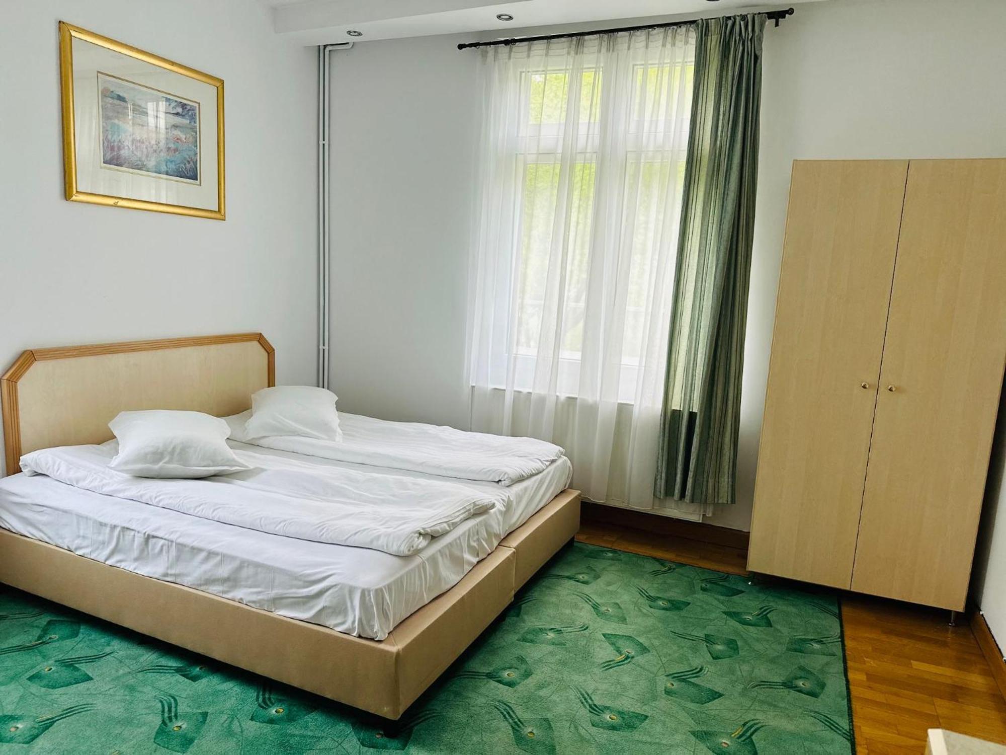 Bed and Breakfast Rapsodia Sinaia Exterior foto