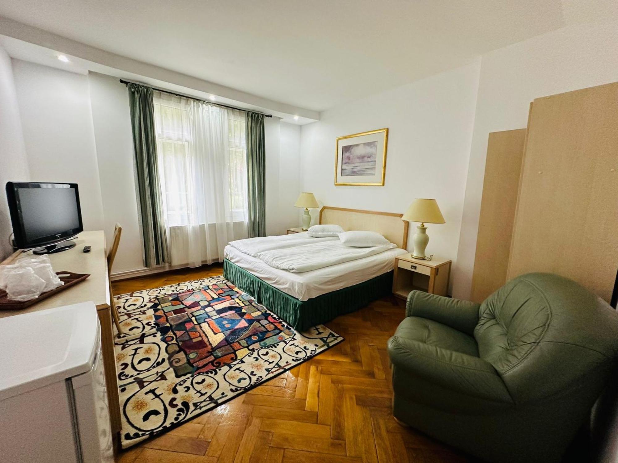 Bed and Breakfast Rapsodia Sinaia Exterior foto