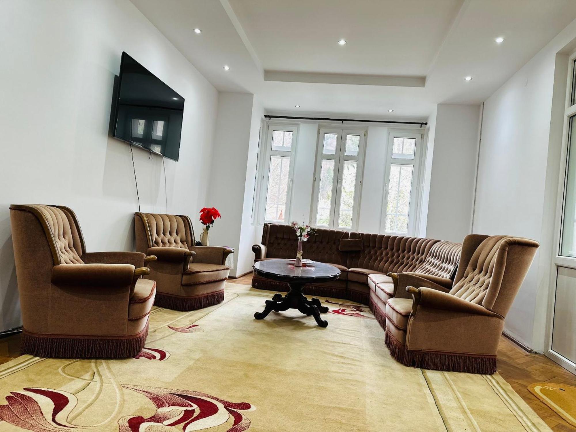 Bed and Breakfast Rapsodia Sinaia Exterior foto